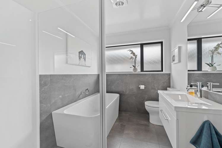 3 Olney Court One Tree Point_24