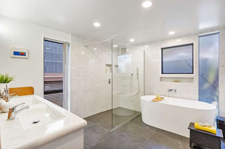 2/68 Clarence Road Northcote Point_5