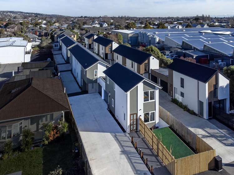 1/61 Waltham Road Sydenham_11