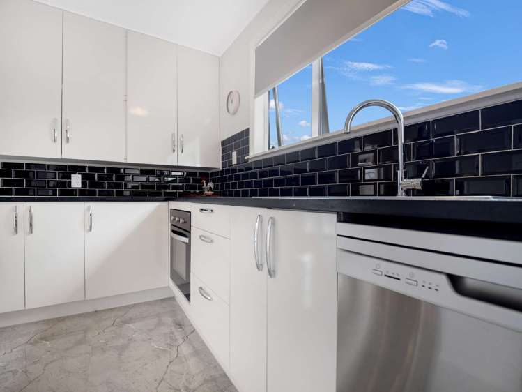 20 Keats Crescent Enderley_4