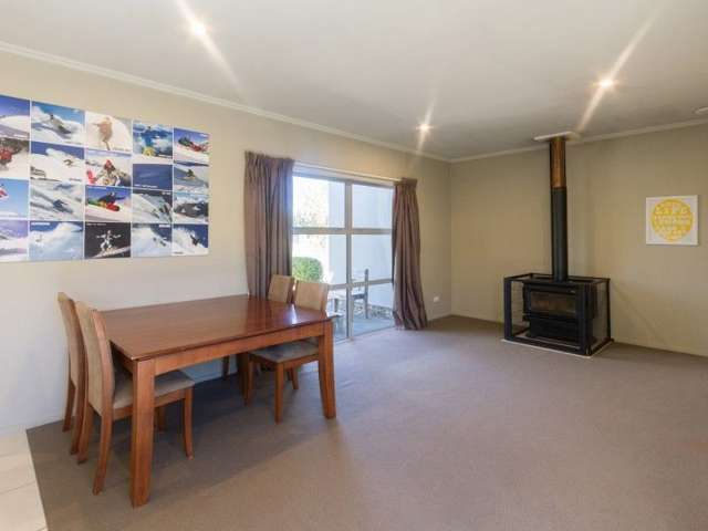 11 Hewson Crescent Lake Hawea_2