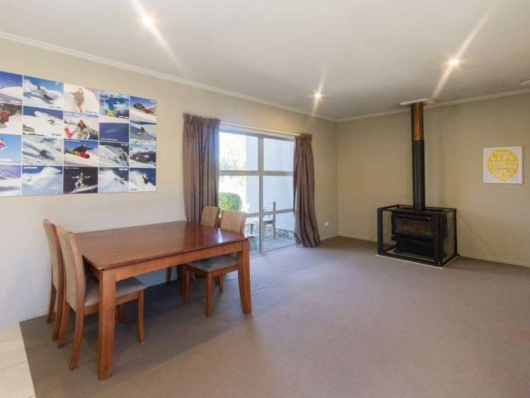 11 Hewson Crescent Lake Hawea_2