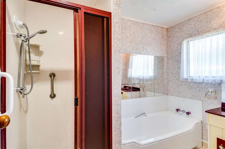 1 Lowther Place Taradale_11