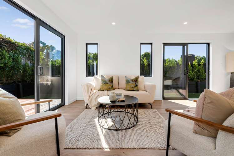 1/97 Cook Street Howick_28