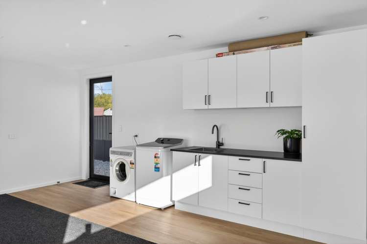 32 Plunket Street Omakau_19