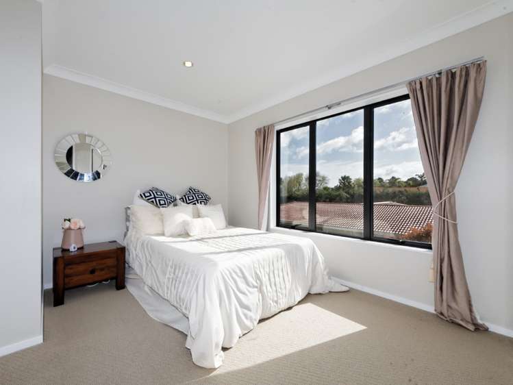 29 Midhurst Avenue Henderson_16