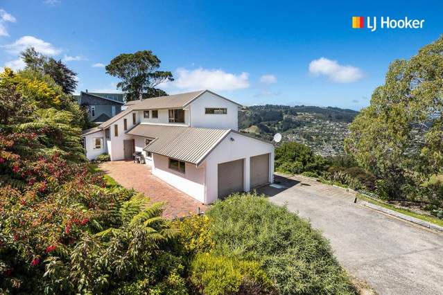 A 200m2 home with Garaging and Off-street Parking X3