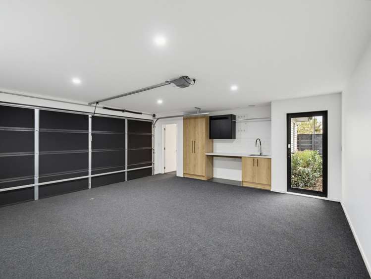 20 Petunia Drive Wigram_19