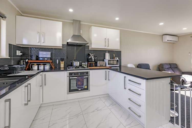 2/9 Hain Avenue Mangere East_8