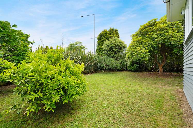 4149 Great North Road Glen Eden_24