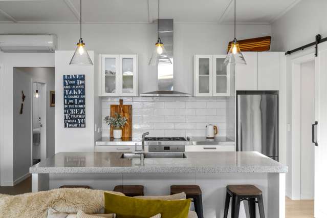 12 Flora Dora Parade Lake Hawea_3