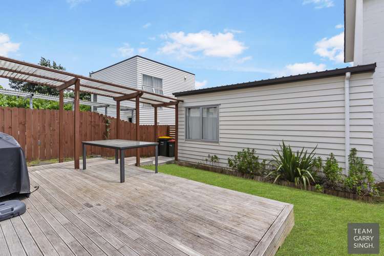 11 Phar Lap Crescent Takanini_17