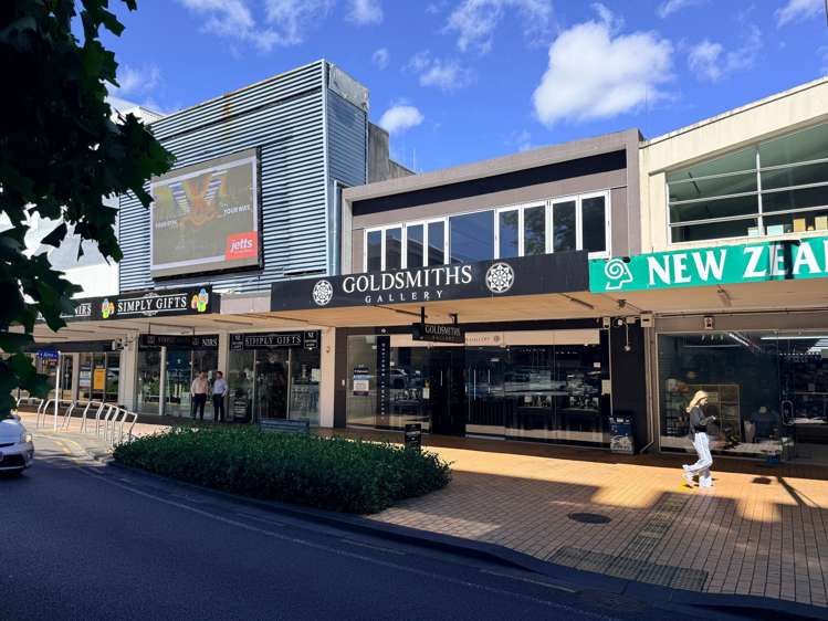 First Floor, 427 Victoria Street Central_0