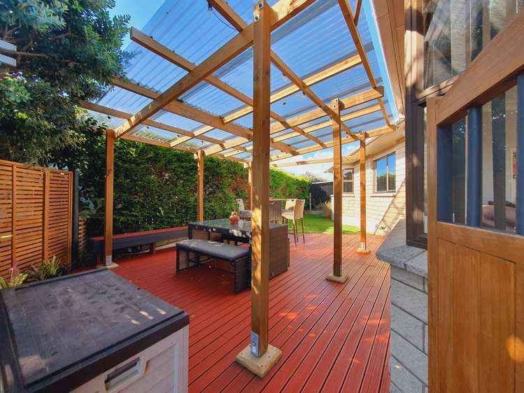 31 Tiverton Crescent Whalers Gate_17