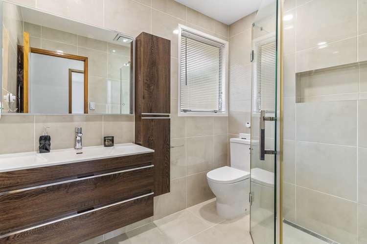 7 Charnley Grove Glenfield_8