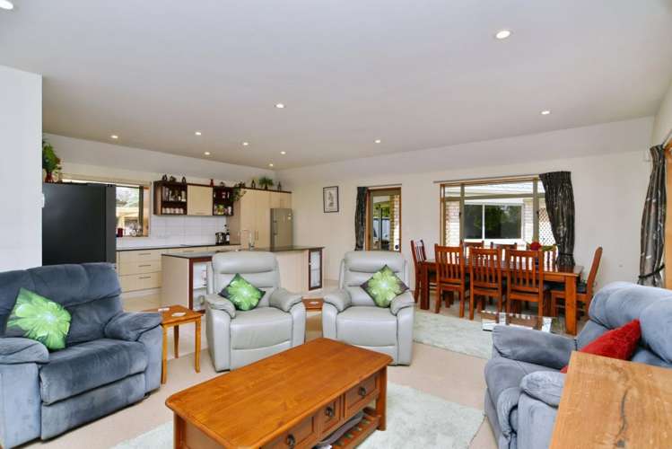 34 Oregon Place Burwood_4