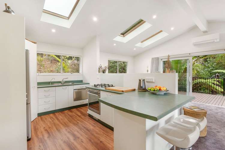 58 Laingholm Drive Laingholm_6