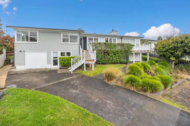 12 Bayside Avenue Te Atatu South_1