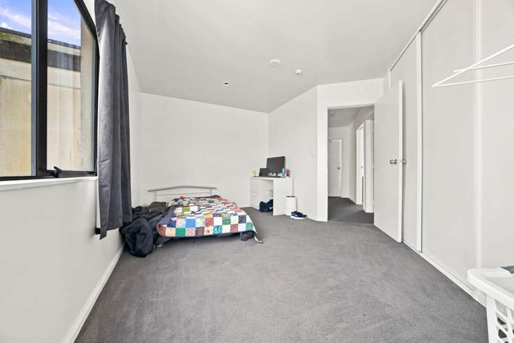 6/12 Crown Lynn Place New Lynn_17