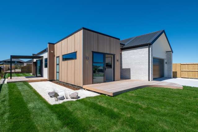 Four Bedrooms, Three Bathrooms. Owner Wants Sold