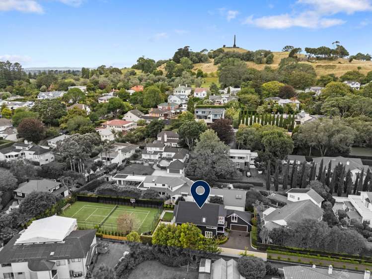 16 Golf Road Epsom_0