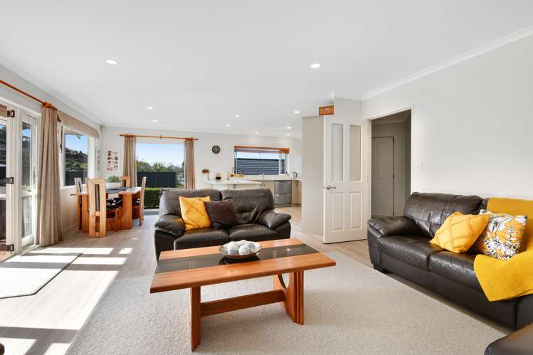 14 Astor Place Orewa_14