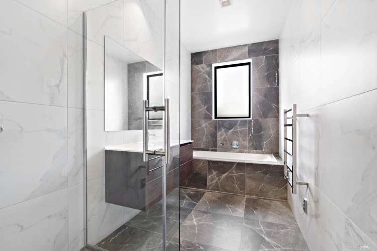 6 Tararua Street Massey_10