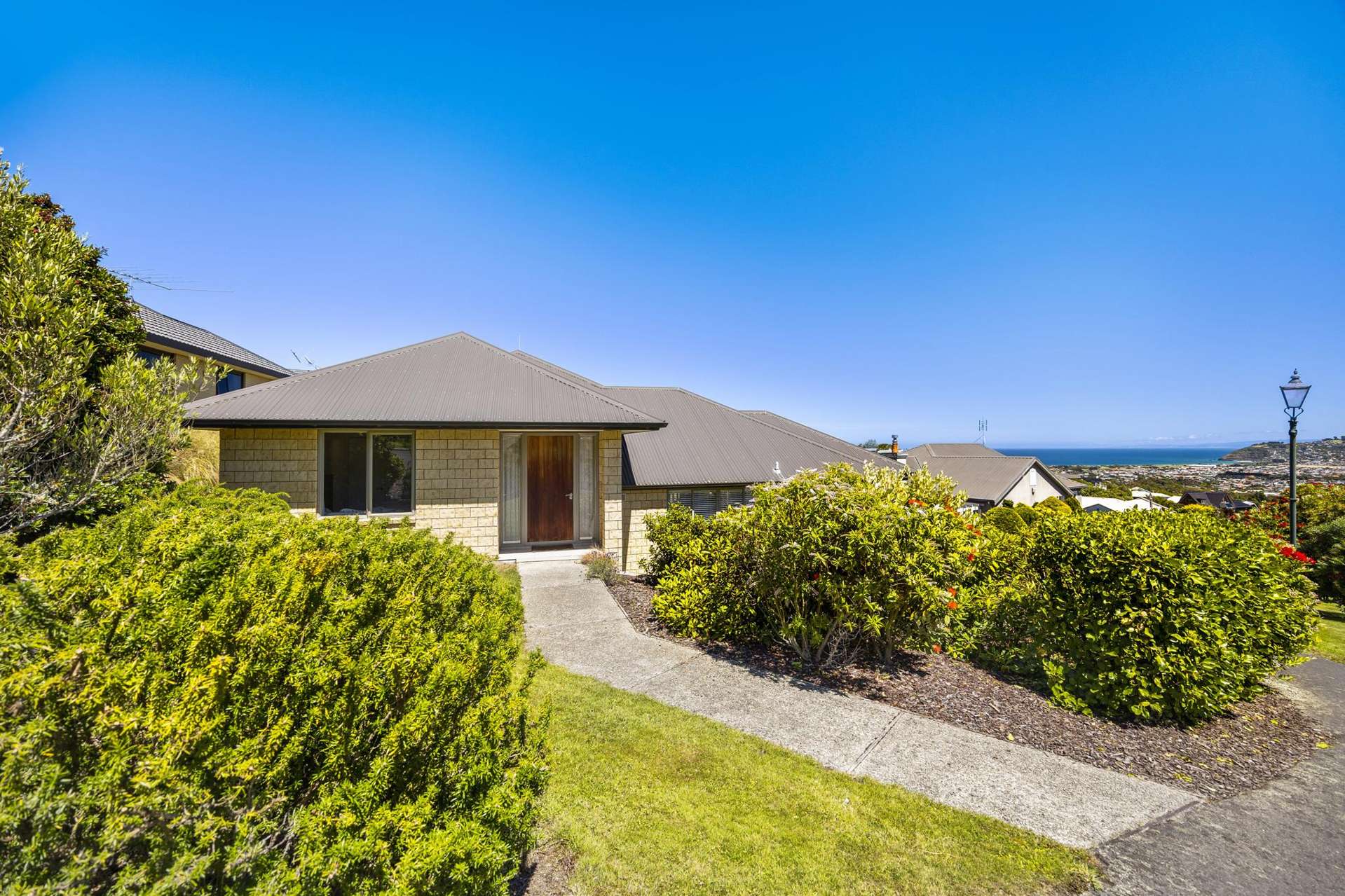 3 Gowan Close Shiel Hill_0