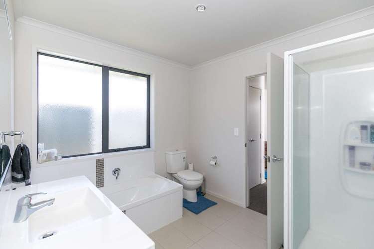 12 Astor Avenue Dinsdale_11