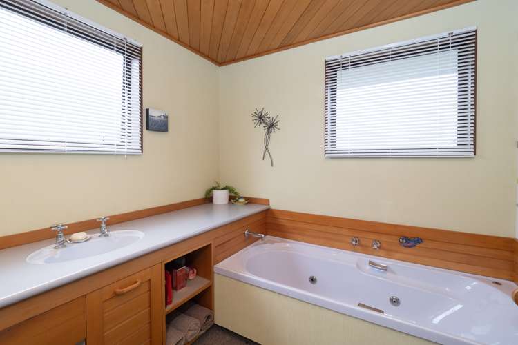 3 Churchill Avenue Allenton_21