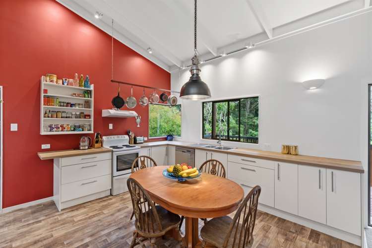 130 Gibbons Road Kaiwaka_7