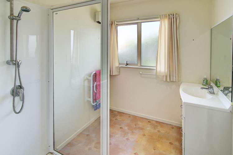 67/2 William Donald Drive Solway_8