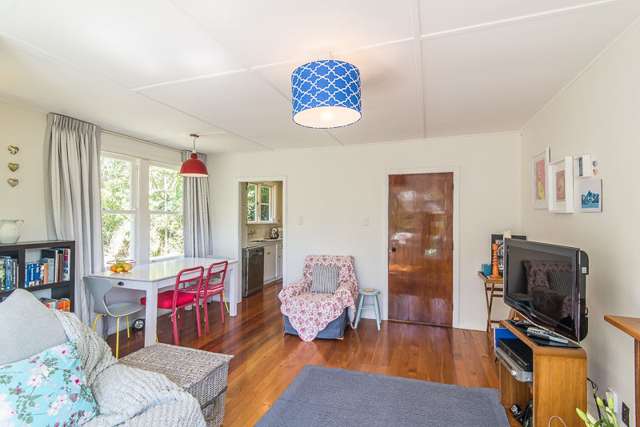 6 Montgomery Avenue Karori_3