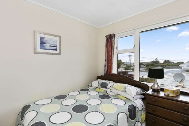 6/139 Queens Drive Lyall Bay_4