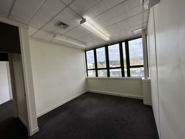 18 Bower Street, First Floor Napier South_4