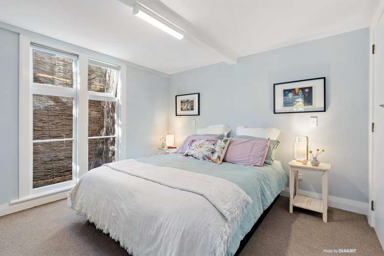 7 Manley Terrace Newtown_13