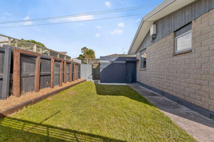 2/47 Neale Avenue Stoke_13
