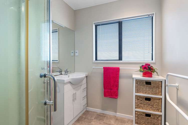 8 Cynthia Crescent Te Aroha_11