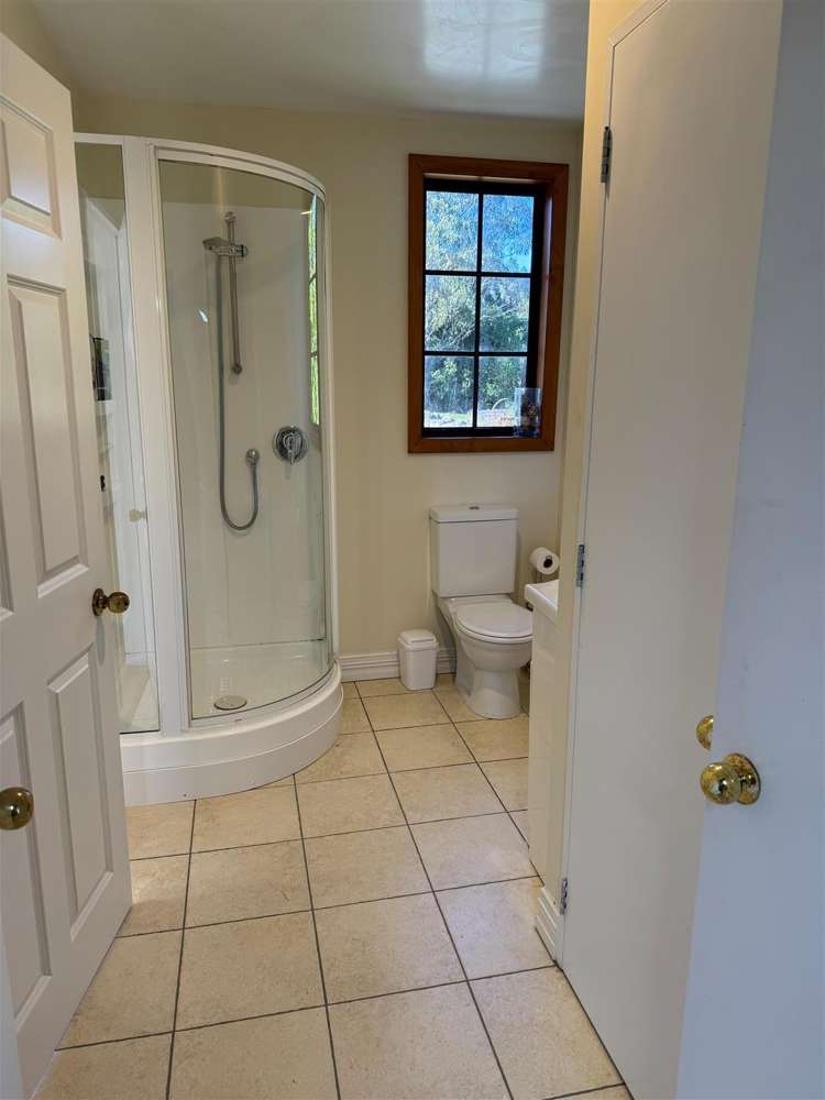 171 Coulson Road Paroa_23