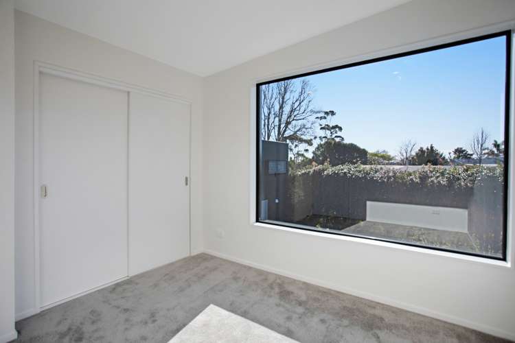 8/10 Hutchinsons Road Bucklands Beach_5