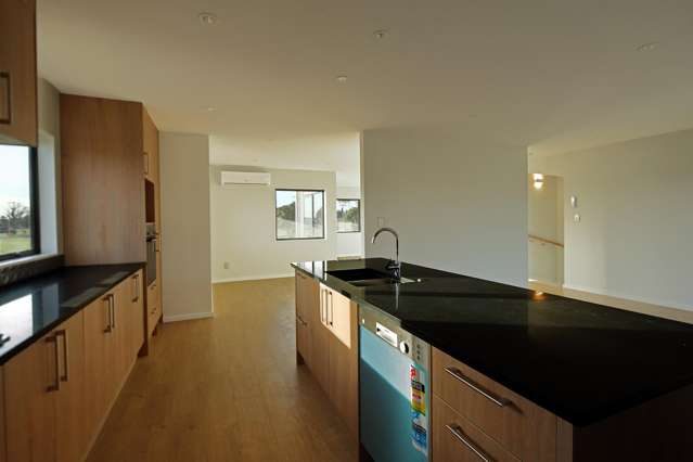 29 Meritage Lane Te Atatu South_2