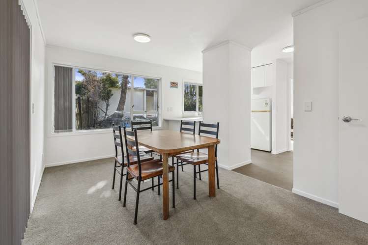 2/12 Pamela Place New Lynn_6