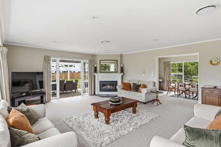 4 Lakewood Grove Levin_39