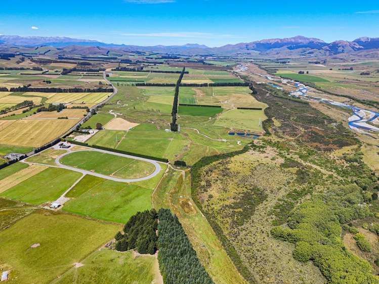 1542 Te Anau Mossburn Highway Te Anau Surrounds_19