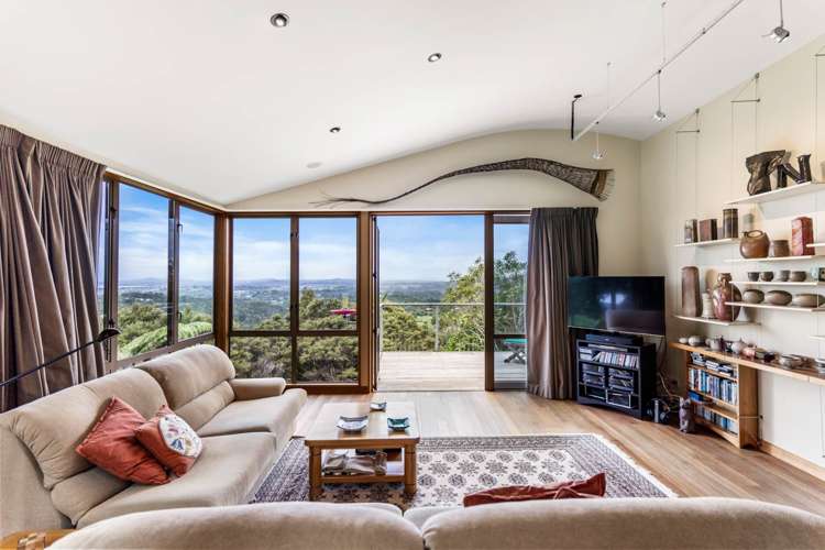 318 Forest Hill Road Waiatarua_8