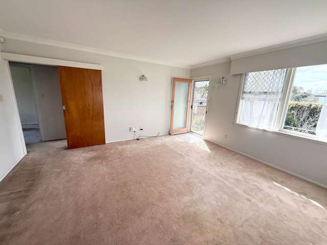 3/7 Portadown Avenue Pakuranga Heights_1