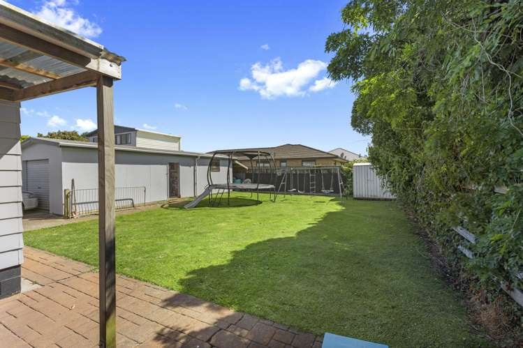 74 Somerset Road Springvale_2