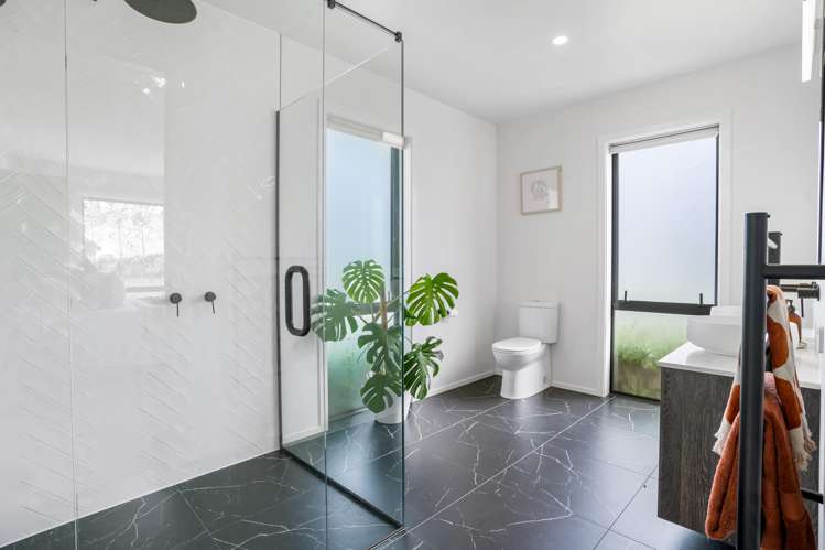 141 Devereux Road Winton_12