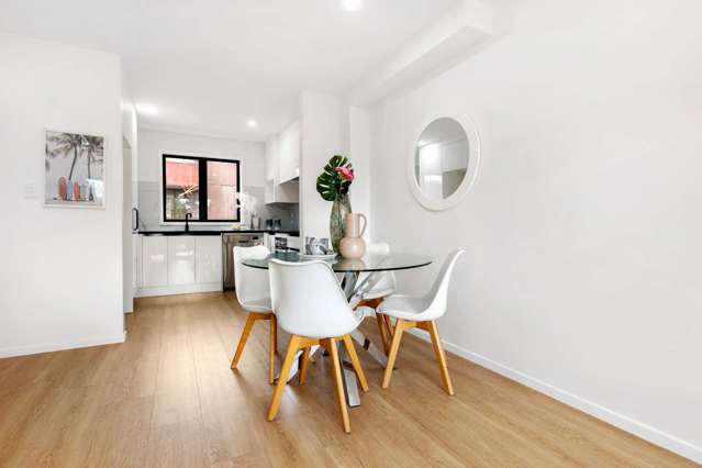 6/1 Waters Place New Lynn_2