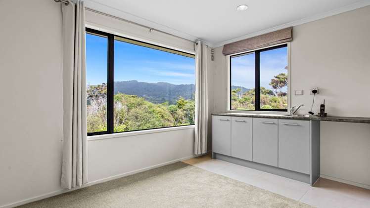 129 Stoney Creek Drive Waitakere_18